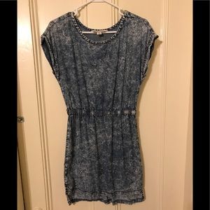 Acid wash lightweight jean dress